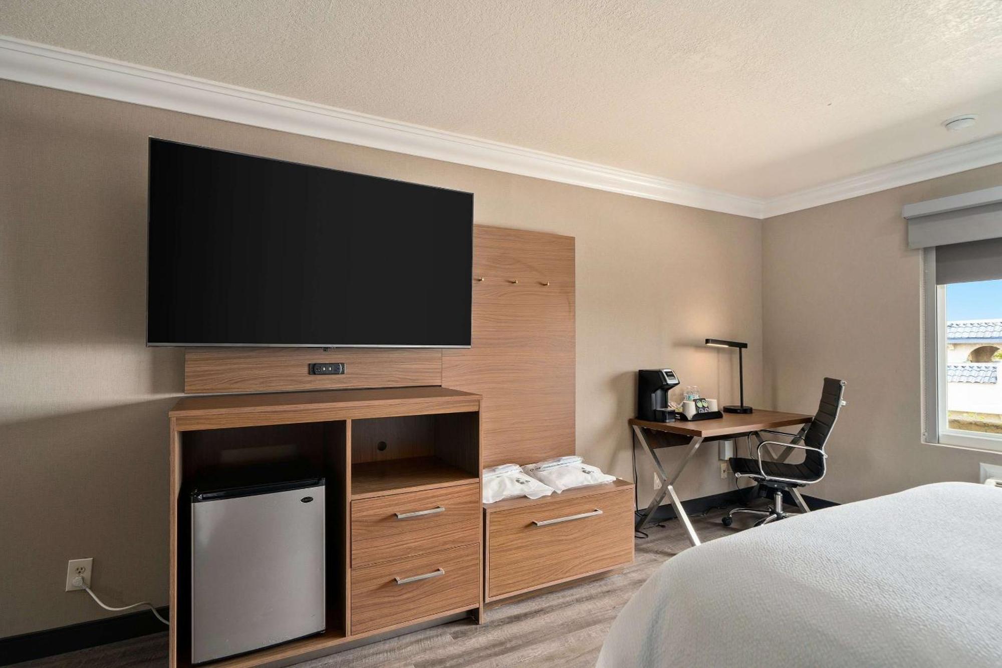 Best Western Plus Newport Mesa Inn Costa Mesa Eksteriør bilde