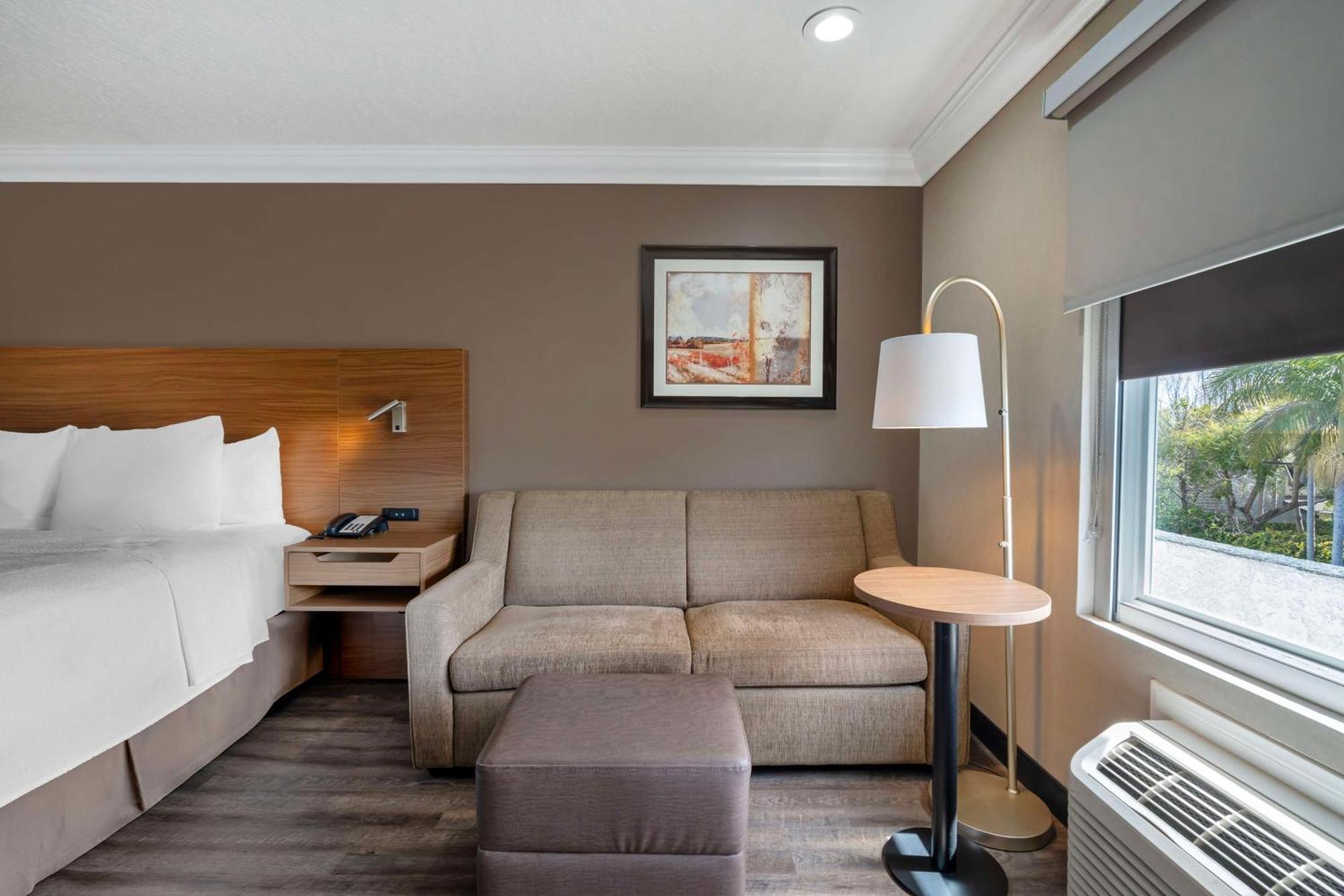 Best Western Plus Newport Mesa Inn Costa Mesa Eksteriør bilde