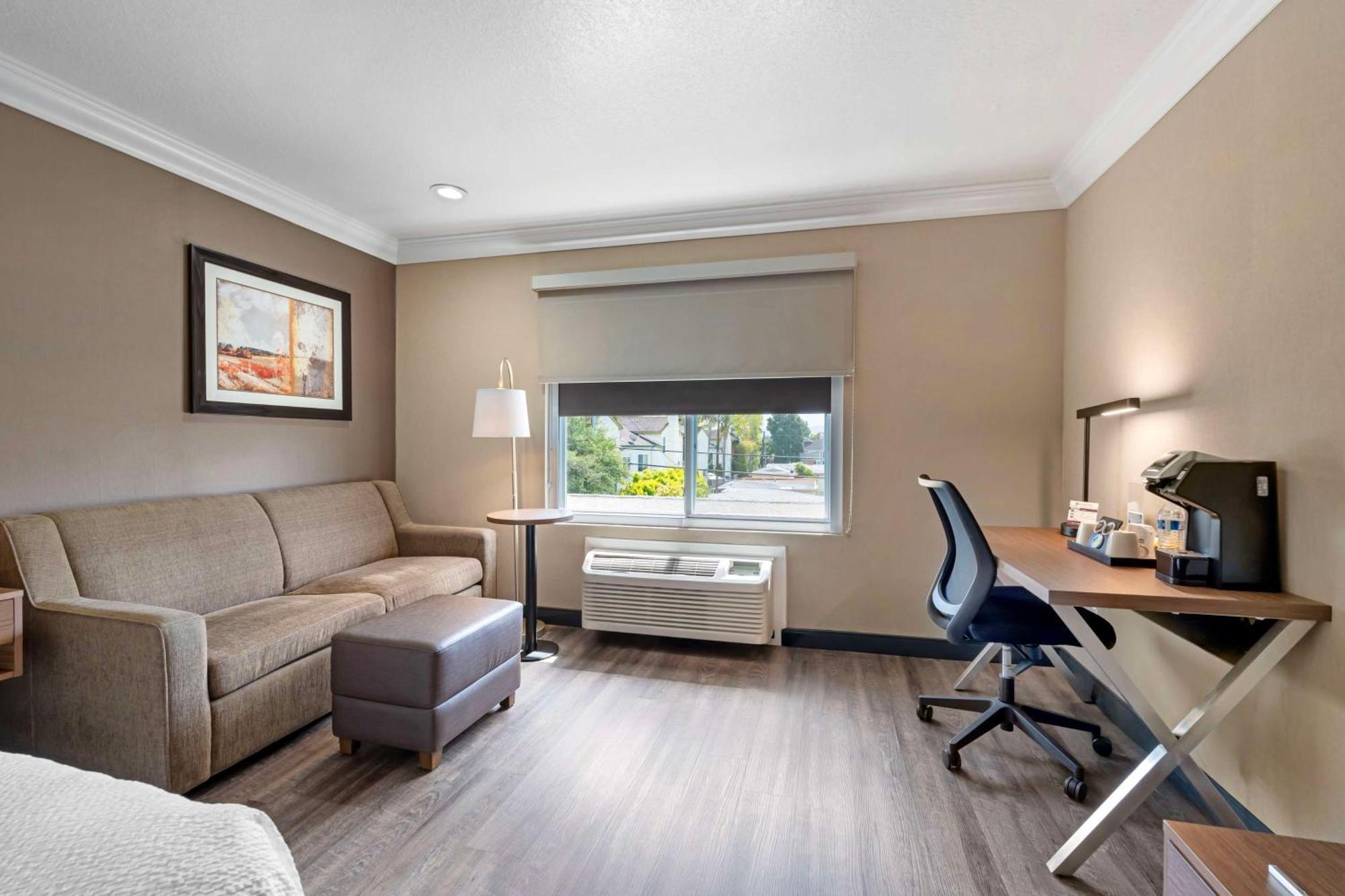 Best Western Plus Newport Mesa Inn Costa Mesa Eksteriør bilde