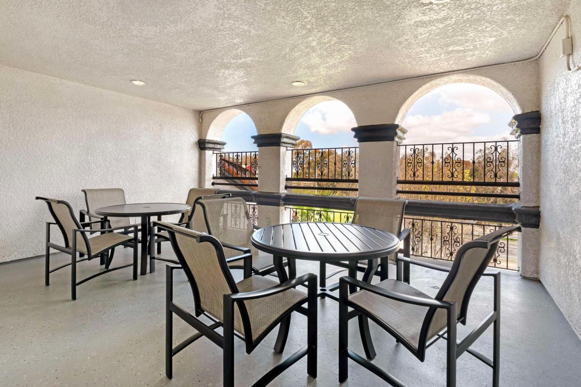 Best Western Plus Newport Mesa Inn Costa Mesa Eksteriør bilde